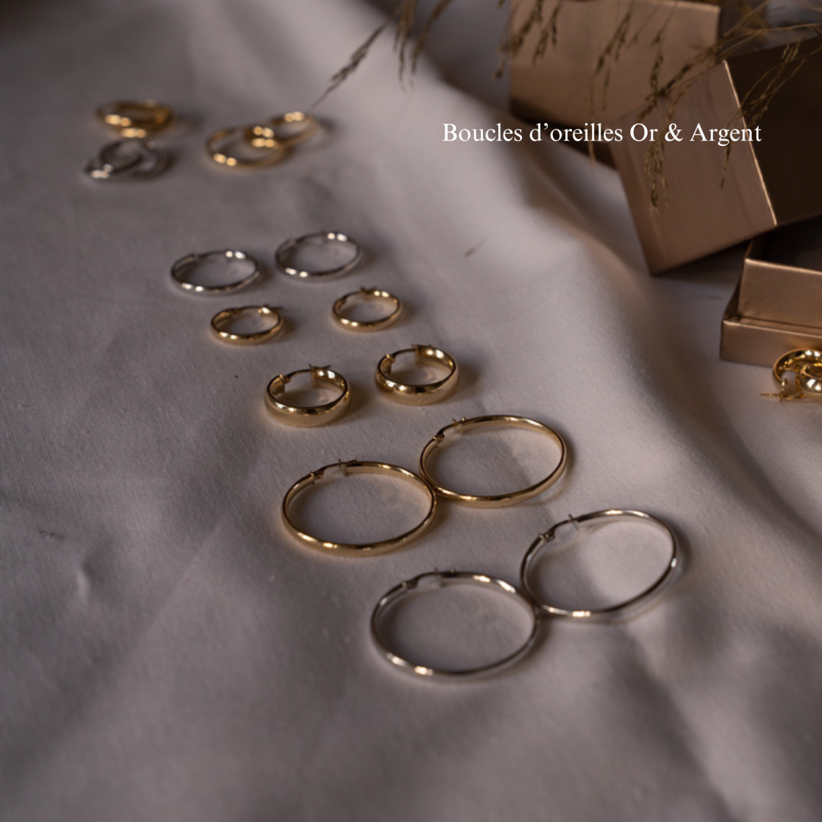 Acheter des boucles d’oreilles en or et argent 925 pour bijouterie à Paris