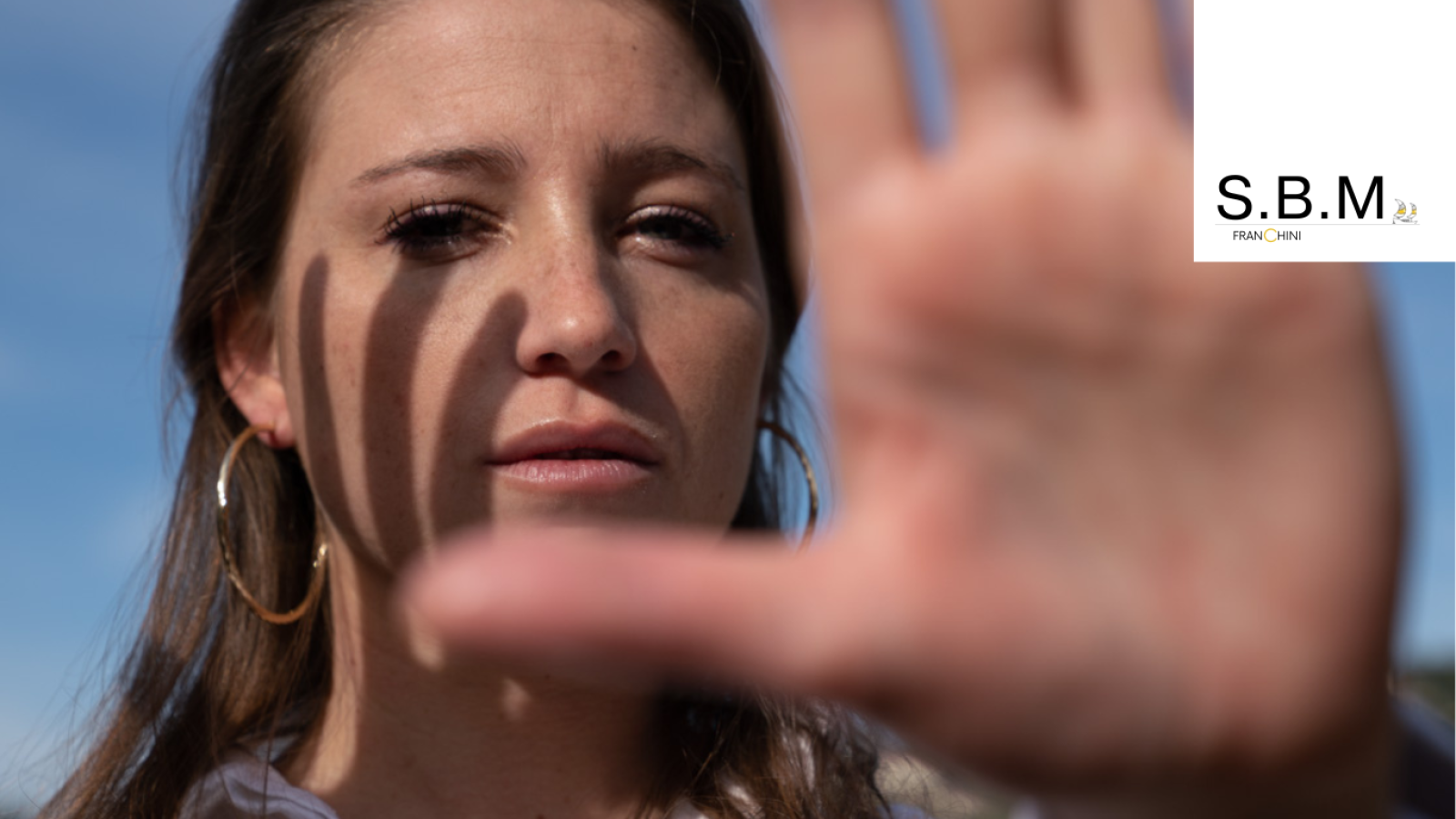 Achat boucles d'oreille créoles pour bijouterie en France